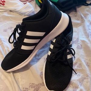 Adidas Sneaker
